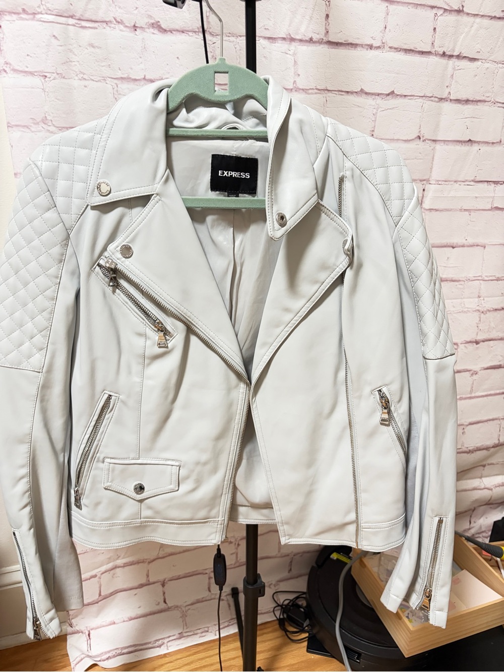 Express White Quilted Shoulder Moto Jacket